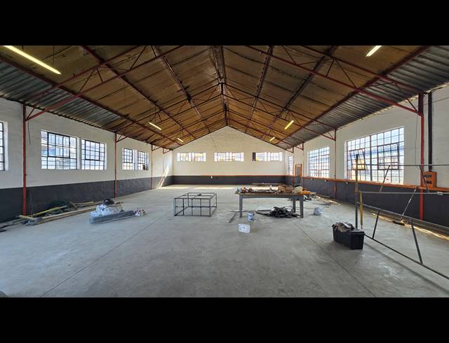 493M² WAREHOUSE TO LET IN SEBENZA